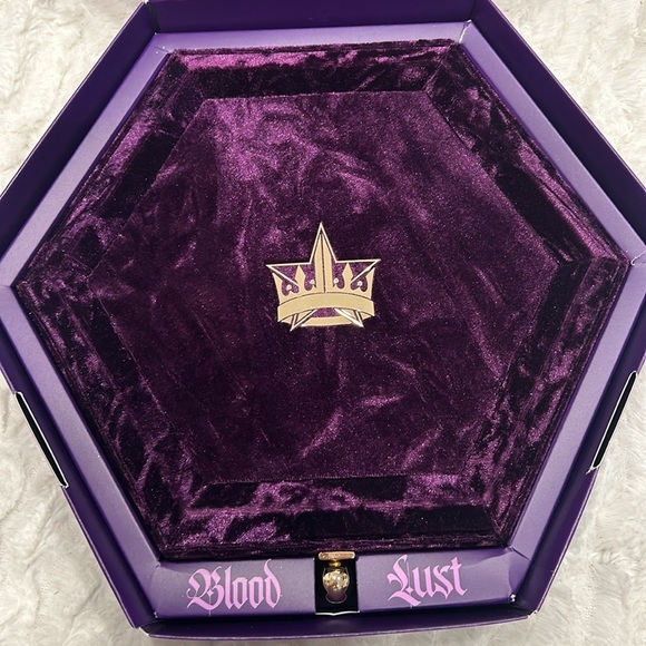 Jeffree Star Blood Lust Artistry Palette Eyeshadow Makeup New in box - Picture 5 of 8